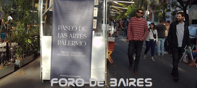En Palermo, la gente mira y pasea, pero no compra mucho