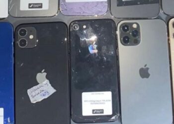 Tres detenidos en Palermo con más de veinte celulares robados de dudosa procedencia