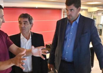 Burzaco y Quirós resaltaron la pronta respuesta del 911. «En 4 segundos se atiende a los vecinos», confirmaron