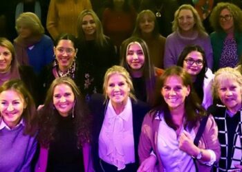 Cynthia Hotton encabezó un evento con 500 mujeres junto a ministras de la Ciudad y miembros de Ong´s