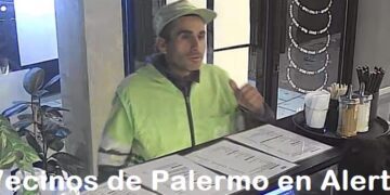 Este sujeto, en nombre de la Empresa CLIBA, pide dinero a los vecinos y comerciantes