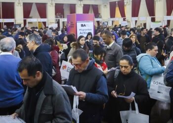 Expo Empleo Barrial llega a Villa Urquiza con más de 300 puestos laborales y 20 empresas en stand