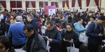 Expo Empleo Barrial llega a Villa Urquiza con más de 300 puestos laborales y 20 empresas en stand
