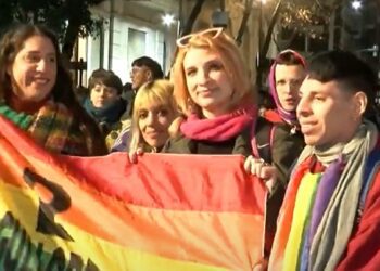 Organizaciones por las diversidades reclamaron igualdad de derechos en la 1era. «Marcha No Binarie»