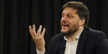 Leandro Santoro confía en canalizar el «hartazgo» de los porteños tras 16 años de gestión del PRO