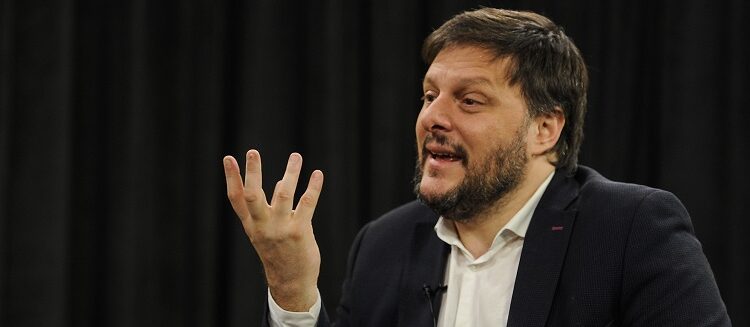 Leandro Santoro confía en canalizar el «hartazgo» de los porteños tras 16 años de gestión del PRO
