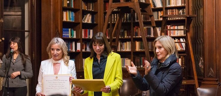 El libro “Pequeñas grandes verdades del Español” es de Interés cultural