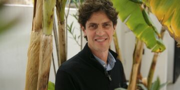 Martín Lousteau propuso equiparar el régimen laboral de las empresas estatales con las privadas