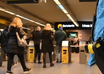 La Policía de la Ciudad comenzó a utilizar las pistolas Taser en los barrios y estaciones de subte