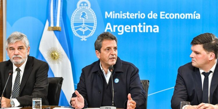 Sergio Massa lanza convocatoria para proyectos de investigación en nano y biotecnología