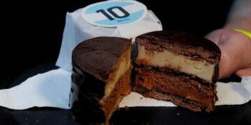 Un alfajor triple con dulce de leche ganó el campeonato mundial celebrado en La Rural
