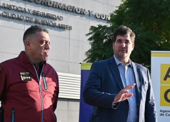 Eugenio Burzaco: “La mejor forma de luchar contra el robo de celulares es atacar las organizaciones delictivas y sus puntos de venta”