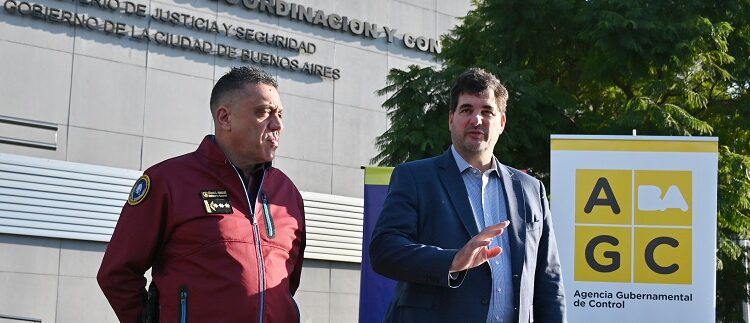 Eugenio Burzaco: “La mejor forma de luchar contra el robo de celulares es atacar las organizaciones delictivas y sus puntos de venta”