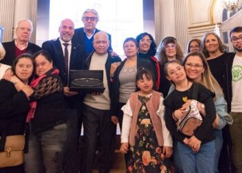 La Legislatura reconoció los 35 años de ASDRA