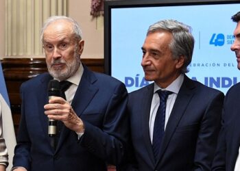 Referentes del sector industrial fueron distinguidos con el Diploma de Honor del Senado