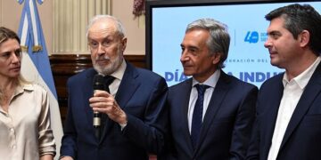 Referentes del sector industrial fueron distinguidos con el Diploma de Honor del Senado