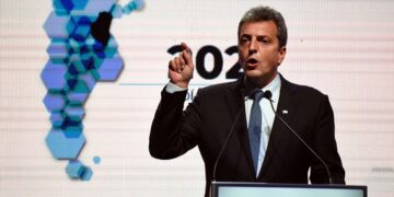 ¿Son constitucionales las medidas económicas anunciadas? Massa, ¿toma las medidas como ministro o candidato presidencial?