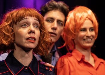 «La versión infinita» se presenta los domingos en el barrio porteño de Almagro
