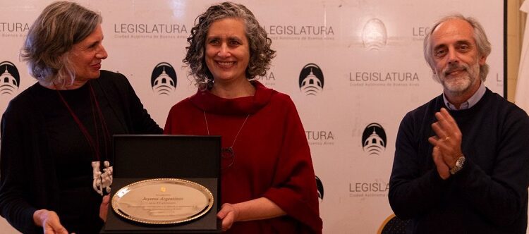 La Dra Sandra Rossi fue distinguida como Personalidad Destacada en el Deporte
