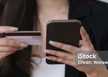 Cómo roban fondos de las tarjetas bancarias y cómo protegerte