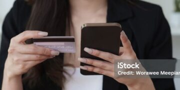 Cómo roban fondos de las tarjetas bancarias y cómo protegerte