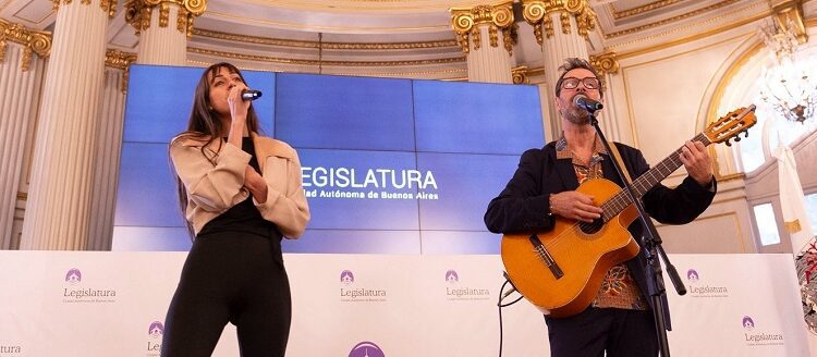Kevin Johansen es Personalidad Destacada de la Ciudad