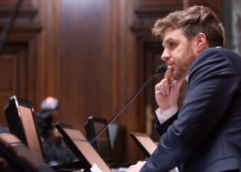 Debatirán una nueva ley de ministerios