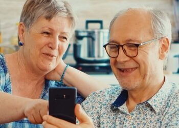 Más oportunidades para las personas mayores