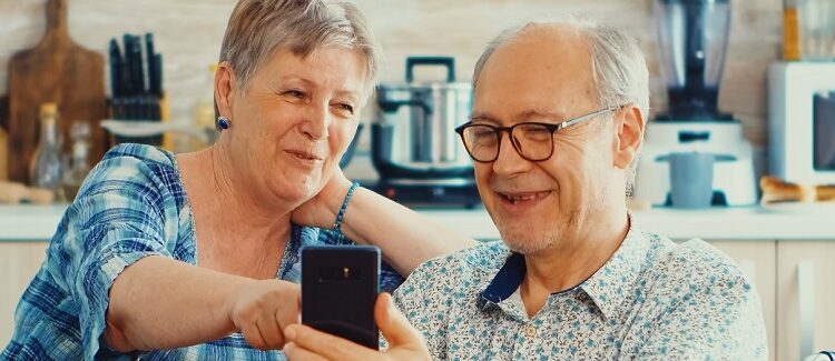 Más oportunidades para las personas mayores