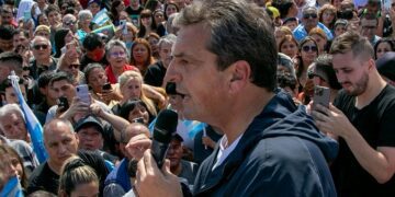 La Juventud Radical porteña llamó a «trabajar para que Milei pierda» el balotaje ante Massa