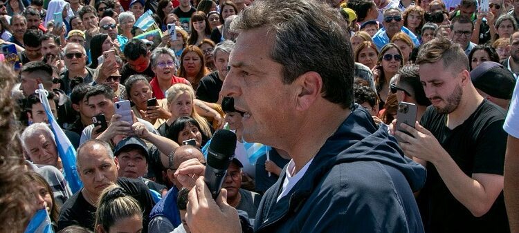 La Juventud Radical porteña llamó a «trabajar para que Milei pierda» el balotaje ante Massa