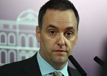 El Gobierno prepara los últimos detalles de la ley ómnibus para presentarla en forma «inminente»