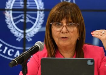 Patricia Bullrich presentó un protocolo para asegurar la libre circulación frente a piquetes o bloqueos