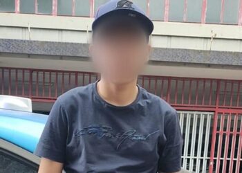 Dos extranjeros menores de edad detenidos en Balvanera por intentar robar vehículos con un inhibidor de señal