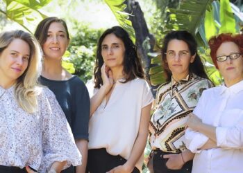 Se reestrena «Jardín sonoro», una experiencia que cruza teatro y nuevas tecnologías en el Botánico Carlos Thays