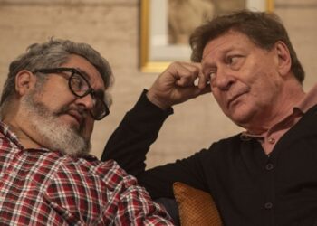 «Luces azules», una película de Lucas Santa Ana