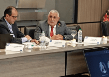 Se firmó la revisión de la paritaria mercantil