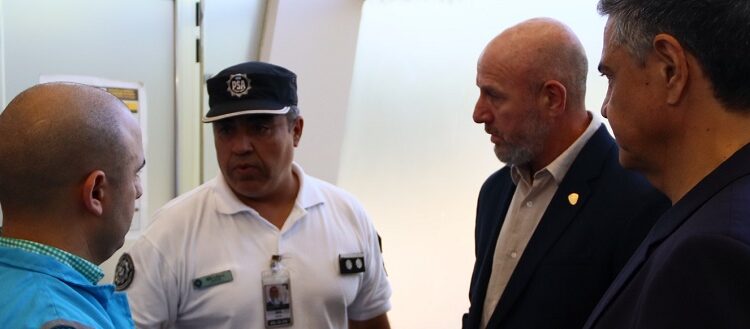 El Gobierno de la Ciudad deportó a Chile a un delincuente detenido hace un mes: “Cuando un extranjero comete un delito, que vuelva a su país”, sostuvo el Jefe de Gobierno, Jorge Macri