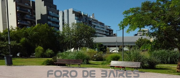 Plaza Mafalda y Plaza Clemente se dan la mano e invitan a dar un paseo verde por sus senderos y veredas