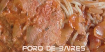Hoy preparamos tallarines con tuco y paty al plato