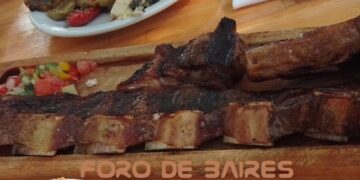 El asado es uno de los platos favoritos de los argentinos y turistas