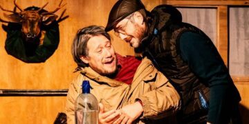 «Coto de caza, de dos cazadores» con dramaturgia y dirección Víctor Chacón