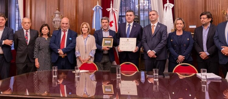 La Legislatura declaró a Ilia Darchiashvili como Huésped de Honor