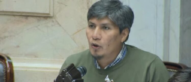El oficialismo celebró la media sanción de la Ley Bases y hubo un fuerte rechazo de la oposición por los retrocesos que implica