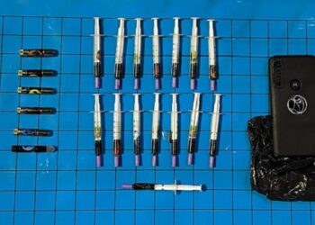 Vendían jeringas con THC sintético y fueron detenidos