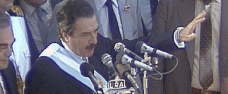 Se estrena «Diciembre de 1988», una película de Raúl Beceyro: el documental que retrata el final del gobierno de Raúl Alfonsín