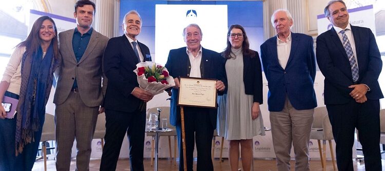 En el día del periodista, la Legislatura homenajeó a José Ignacio López