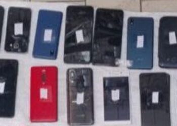 Inspecciones en Balvanera: secuestran 34 celulares, 11 de ellos robados