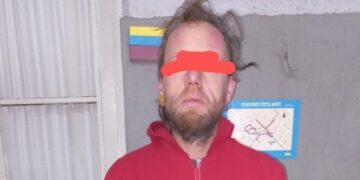 Hurto por sustracción de rueda de vehículo en Thames y Paraguay