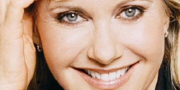 Soñé que Olivia Newton John era mi vecina, en el edificio donde vivo